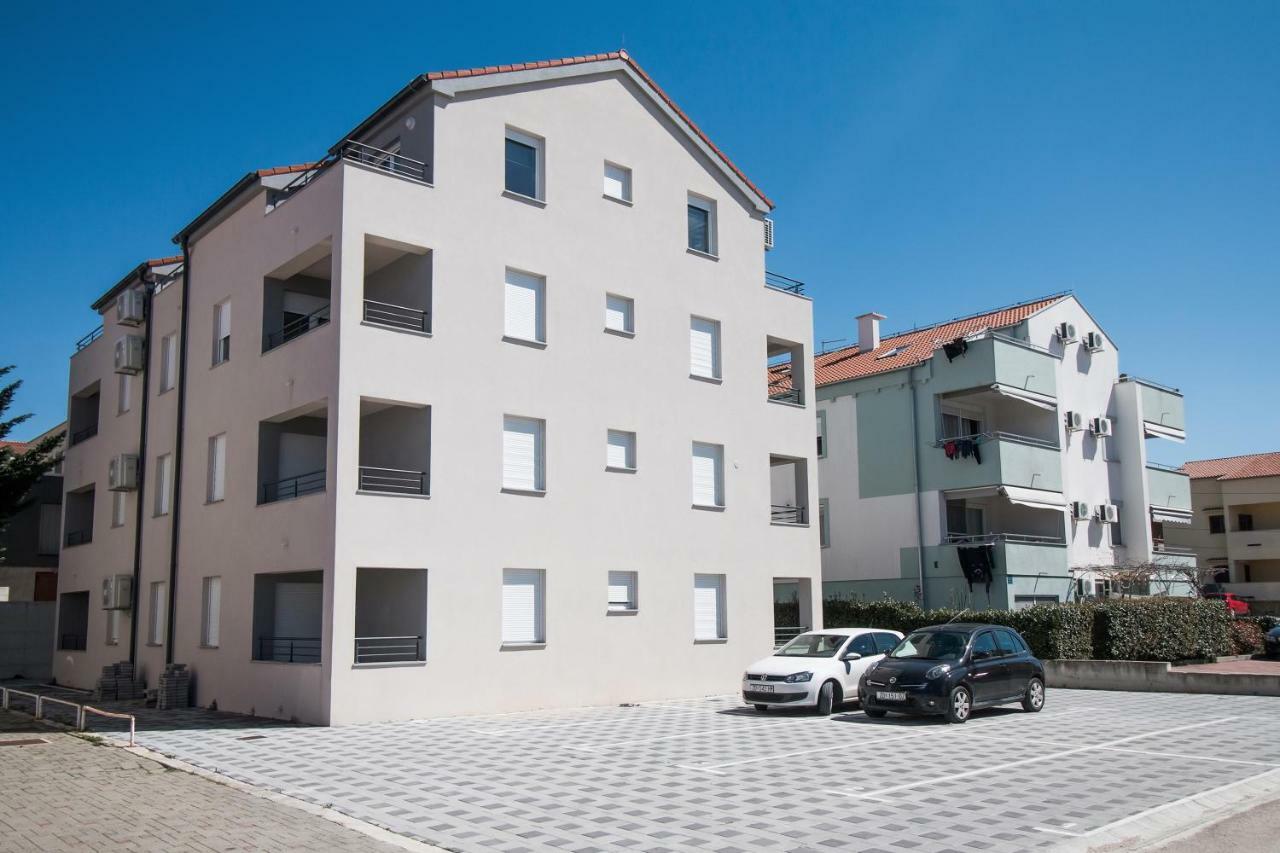 Apartment Hera With Balcony And Free Parking Zadar Eksteriør billede