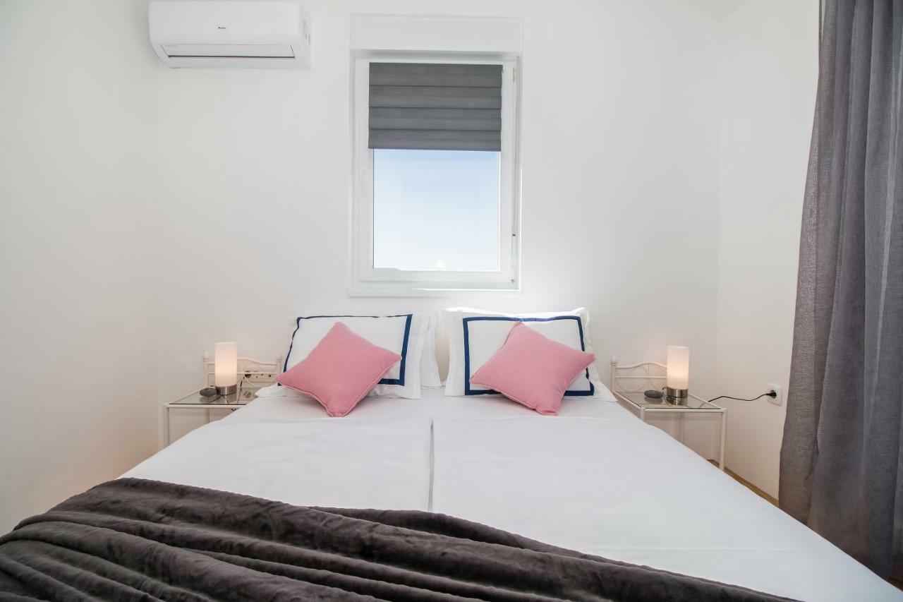 Apartment Hera With Balcony And Free Parking Zadar Eksteriør billede